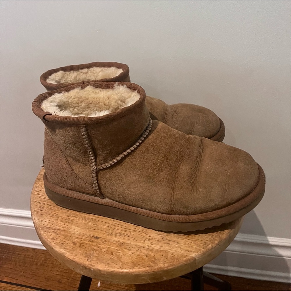 UGG mini in chestnut